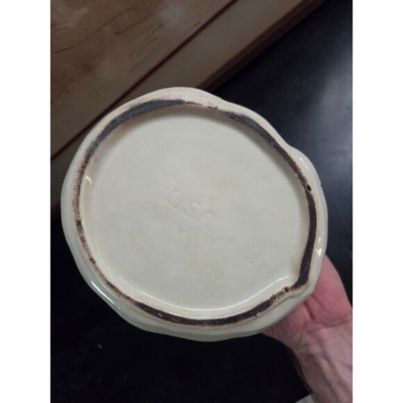 Shawnee Pottery Granny Ann Teapot USA 8" Hand-Painted Vintage Kitchenware - Picture 10 of 10